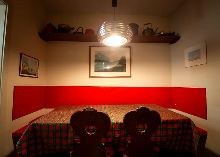 Chesa San Gian - Terrace On Garden 첼레리나